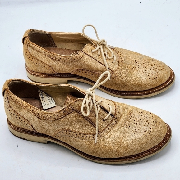 UGG CAELYN TAN SUEDE LEATHER OXFORD SHOES SIZE 7 - Picture 1 of 12